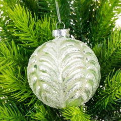 Елочная игрушка "Шар с серебристой веткой", 8см (030NB)