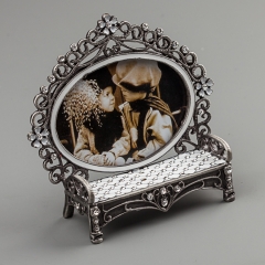 УЦІНКА Фоторамка "Відпочинок у саду" (11*12 см, ф - 9*7 см) (Окислення металу/Ржаве кріплення) (064MA)