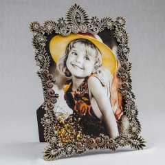 УЦІНКА Фоторамка "Діамантові гілочки" (14*21 см, ф - 13*18 см) (Ржаве кріплення/Потемніня металу) (072MA)