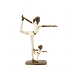 Статуэтка "Мать с ребенком на йоге" (2007-142)