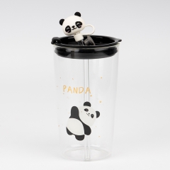 УЦІНКА Склянка для води з трубочкою "Панда", 600 мл  (Кришка тримається нещільно, оскільки ущільнювальна резинка трохи вужча за розміром) (9112-011)