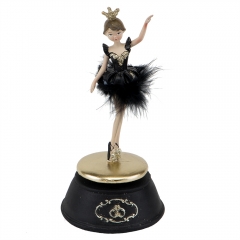 Статуэтка "Танцующая  балерина", белая, 24 см. (2007-119)