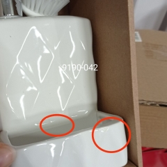 УЦІНКА Диспенсер з губкою та щіткою "Комфортний дім", 11*10,5*20 см (Дефект покриття,бульбашки,недокрас,скол кераміки) (00BR-9190-042)