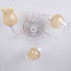 Люстра стельова біла з 3 золотистими плафонами (ML003/3)