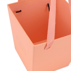 Коробка для цветов "С любовью", оранжевая (8947-022)