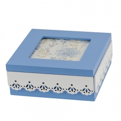 Деревянная шкатулка (15*15*6 см) (026TP)