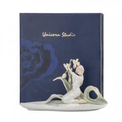 Блюдо "Дівчина з нарцисом" (23 * 13 см) (20314AA)