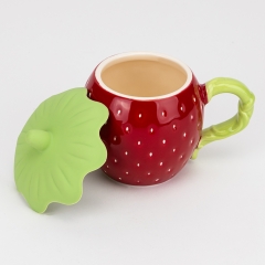 Кружка з кришкою "Полуниця", бордова, 450 мл (9304-024)