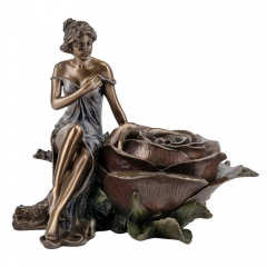 Шкатулка "Девушка и роза" (15 см) (10197A4)