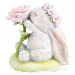 Фигурка "Крольчиха с розой", 12 см (6013-042)