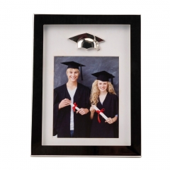 Фоторамка "Випускник" (16*21 см, ф - 10*15 см) (130C)