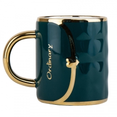 Кружка "Клатч", 350 мл * Рандомный выбор дизайна (9111-012)