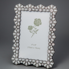 Фоторамка "Перлинні квіти" (13*18, ф - 10*15 см) (286N)