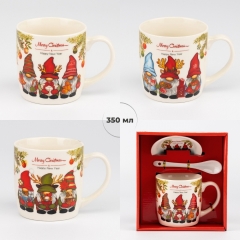 Кружка с блюдцем и ложечкой "Новогодние гномы", 350 мл * Рандомный выбор дизайна (9250-030)