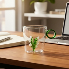 Стеклянная кружка с фигуркой "Подснежники", 300 мл (9220-001)